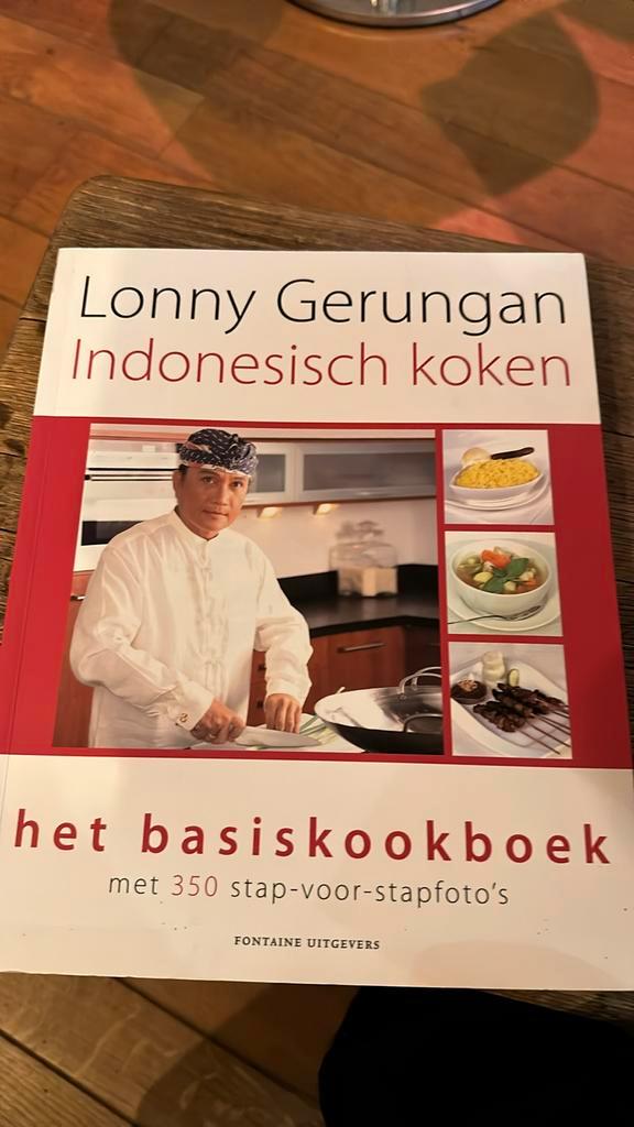 Lonny Gerungan - Indonesisch koken, Boeken, Kookboeken, Zo goed als nieuw, Azië en Oosters, Ophalen of Verzenden