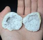 Bergkristal geode edelsteen natuursteen mineralen edelstenen, Verzamelen, Mineralen en Fossielen, Ophalen of Verzenden