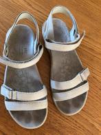 HM (ANWB) SANDAALTJES mt42/ zand kleur, Ophalen of Verzenden, Gedragen, Beige, Sandalen of Muiltjes