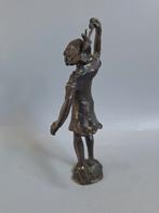 Mooi beeldje van Corry Ammerlaan "Meisje met toverstaf", Verzamelen, Beelden en Beeldjes, Ophalen of Verzenden, Zo goed als nieuw