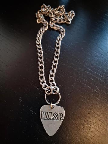 W.A.S.P. 2004 Official Neon God Era Necklace.  beschikbaar voor biedingen