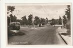 OOSTERBEEK STATIONSPLEIN ROTONDE EINDHALTE TROLLEYBUS LIJN 1, Verzamelen, Ansichtkaarten | Nederland, Ophalen of Verzenden, 1940 tot 1960
