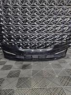 Bmw G30 / G31 Voorbumper compleet zwart metallic, Gebruikt, Voor, Ophalen of Verzenden, Bumper