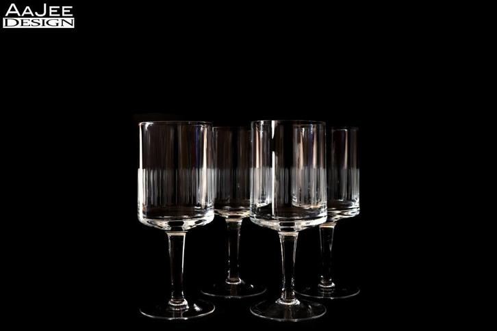 Set van 4 Wijnglazen – Gegraveerde lijnen – Jaren 50, Verzamelen, Glas en Borrelglaasjes, Zo goed als nieuw, Overige typen, Ophalen of Verzenden