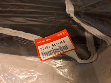 Honda cd50s Benly NOS seat cover Black 77101-065-J00 beschikbaar voor biedingen