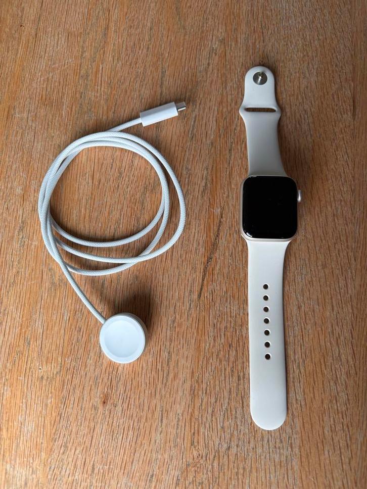 Apple Watch SE 3 40mm - Apple care+ - Zo goed als nieuw!, Sieraden, Tassen en Uiterlijk, Smartwatches, Zo goed als nieuw, iOS