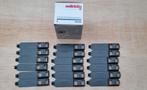 Märklin 18x voetjes 74109, Hobby en Vrije tijd, Modeltreinen | H0, Wisselstroom, Gebruikt, Overige typen, Ophalen of Verzenden