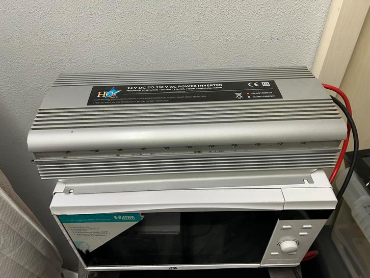 Magetron Omvormer 24V naar 230V - 1700W, Auto diversen, Auto-accessoires, Gebruikt, Ophalen of Verzenden