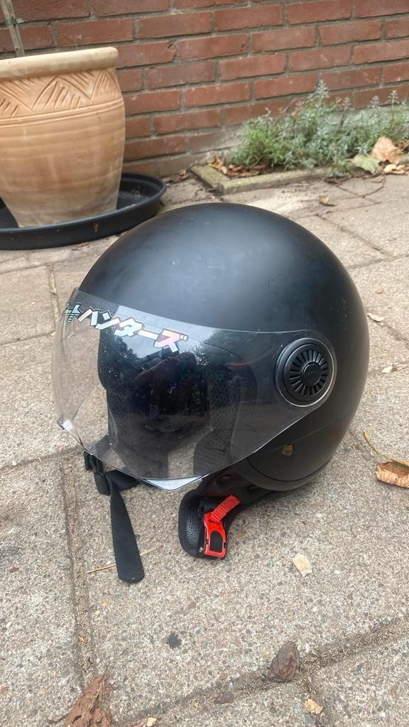 Vito jethelm maat xs met sticker, Fietsen en Brommers, Brommerhelmen, Zo goed als nieuw, Extra small of kleiner, Ophalen of Verzenden