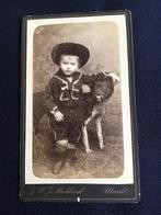 CDV, Ventje met boosaardige hond, J.W.J. MAKKINK, UTRECHT, Gebruikt, Foto, Ophalen of Verzenden, Voor 1940