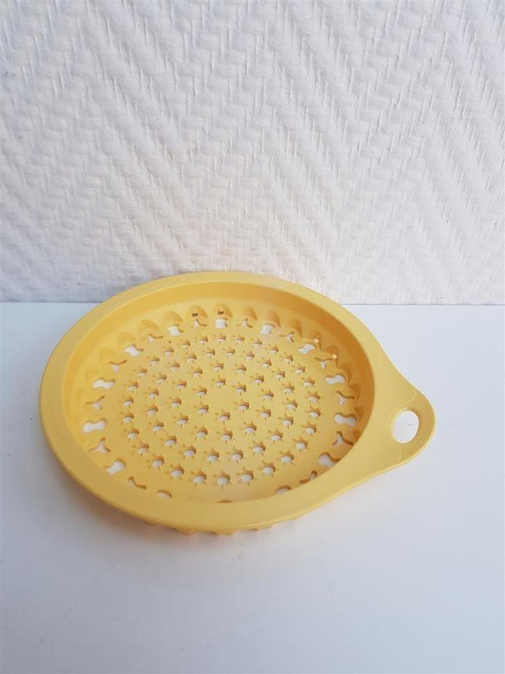 T177 Rasp, past op de mixkom, Tupperware, Huis en Inrichting, Keuken | Tupperware, Nieuw, Overige typen, Geel, Ophalen of Verzenden