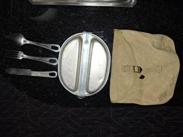 US ww2 mess kit pouch inclusief bestek en mess tin uit de tw beschikbaar voor biedingen