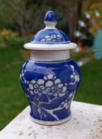 Kleine vaas van Chinees porselein, Antiek en Kunst, Ophalen of Verzenden