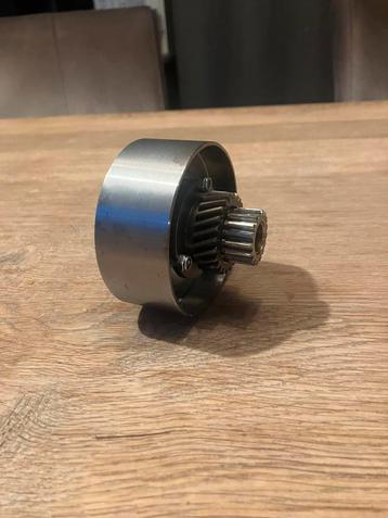 Zelfgemaakte stalen tomos koppelingshuis. beschikbaar voor biedingen