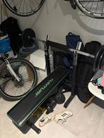 Bank en halter met gewichten, Sport en Fitness, Fitnessmaterialen, Ophalen, Zo goed als nieuw, Fitnessbank
