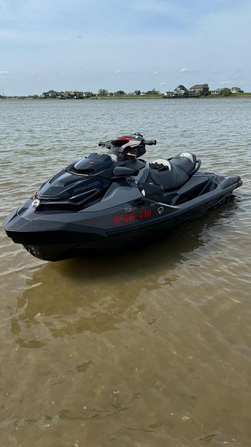 Seadoo RXT-Rs 300 Triple Black uit juli 2023 met 50 uur, Watersport en Boten, Jetski's en Waterscooters, Gebruikt, 200 pk of meer