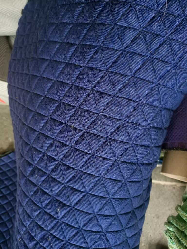 Kvadrat Febrik Triangle Meubelstof -€30/mtr, Ophalen of Verzenden, Zo goed als nieuw, Modern, Rechthoekig