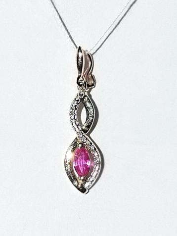 GEELGOUD HANGER 9 KARAAT MET ROBIJN EN DIAMANT beschikbaar voor biedingen