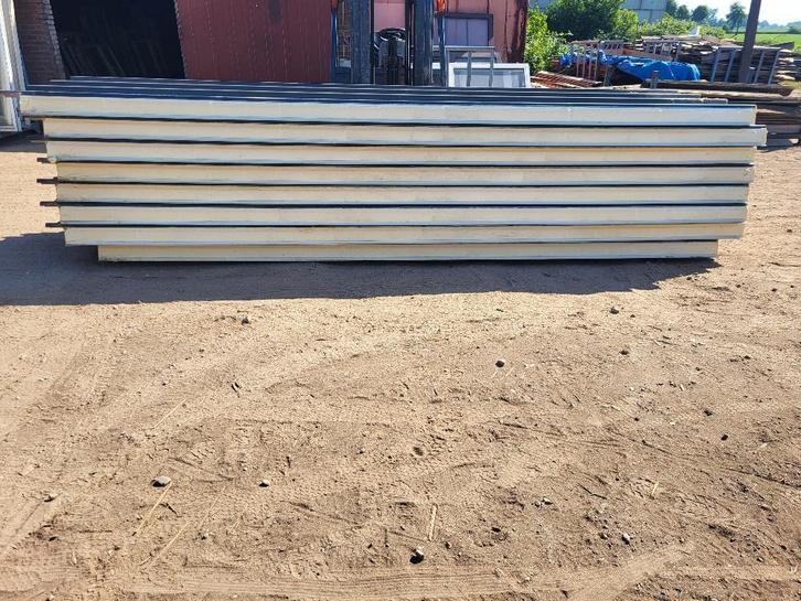 Geïsoleerde dakplaten, Doe-het-zelf en Verbouw, Dakpannen en Dakbedekking, Zo goed als nieuw, Dakplaat of Dakpanplaat, Metaal