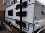 Adria Adora 552 PK Stapelbed, Voortent, 2024 gekeurd, Caravans en Kamperen, Standaardzit, Stapelbed, Schokbreker, Adria