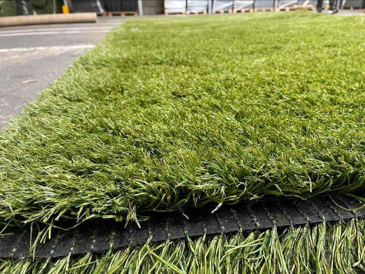 12m2 kunstgras. Nog als nieuw! (4mx 3m) €96-, Tuin en Terras, Gras en Kunstgras, Zo goed als nieuw, Kunstgras, 10 tot 20 m², Ophalen of Verzenden