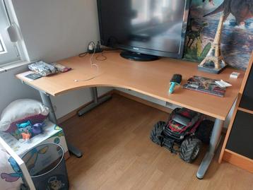 Groot bureau