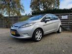 Ford Fiësta 1.25 44KW 5DR 2011 Grijs, nieuwe apk! nette auto, Auto's, Voorwielaandrijving, 1242 cc, 4 cilinders, Origineel Nederlands