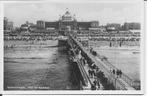 Scheveningen Pier en Kurhaus., Ophalen of Verzenden, 1940 tot 1960, Ongelopen, Zuid-Holland