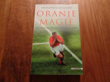 Oranje Magie - Baltovenaars van Lenstra tot van Persie beschikbaar voor biedingen