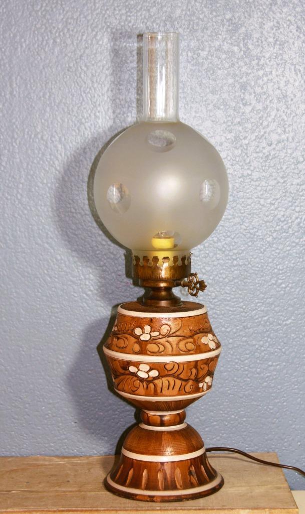 Retro lamp in olielampstijl met keramiek voet, Huis en Inrichting, Lampen | Tafellampen, Zo goed als nieuw, Minder dan 50 cm, Glas