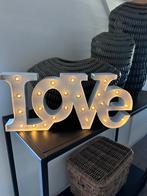 Witte Love letters led, Hobby en Vrije tijd, Feestartikelen | Verhuur, Ophalen of Verzenden, Zo goed als nieuw, Geboorte of Huwelijk