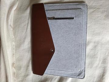 Laptophoes 15inch beschikbaar voor biedingen