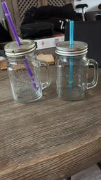 2glazen drinkbekers met schroefdeksel, Huis en Inrichting, Keuken | Potten en Pannen, Ophalen of Verzenden, Zo goed als nieuw