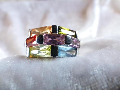 Prachtige Robuuste Zilveren Ring met verschillende kleuren, Sieraden, Tassen en Uiterlijk, Antieke sieraden, Ring, Zilver, Met edelsteen