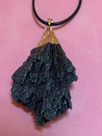 Ruwe Zwarte Toermalijn Hanger - Kristal, Zwart, Nieuw, Ophalen of Verzenden, Steen of Mineraal