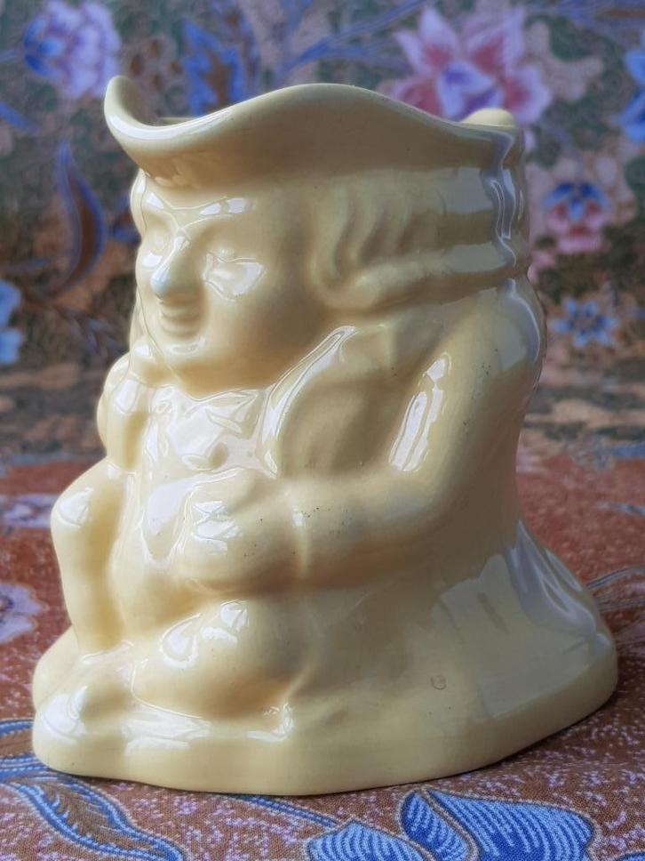 Mooie zeldzame oude Toby jug uit Engeland 11,2 cm., Antiek en Kunst, Antiek | Porselein, Ophalen of Verzenden