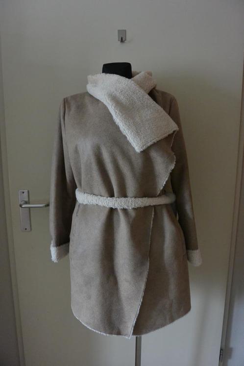 Dutch Elements coats & jackets lammy 40 beige, Kleding | Dames, Jassen | Winter, Zo goed als nieuw, Maat 38/40 (M), Beige, Ophalen of Verzenden