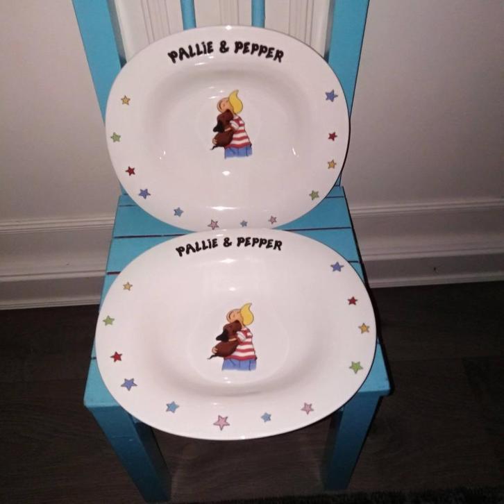Villeroy&Boch borden stichting pallieter pallie&pepper 2x, Huis en Inrichting, Keuken | Servies, Zo goed als nieuw, Bord(en), Overige stijlen