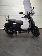 Vespa sprint snor, Fietsen en Brommers, Maximaal 25 km/u, Benzine, Gebruikt, Ophalen of Verzenden