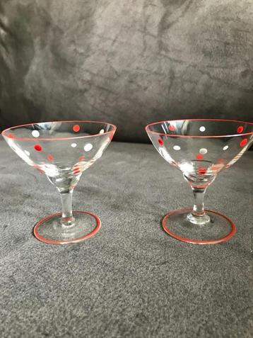 Cocktail Glaasjes Martini Vintage. beschikbaar voor biedingen
