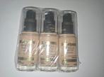 3 nieuwe Max Factor Miracle Match Foundation (advr 307), Overige kleuren, Gehele gezicht, Nieuw, Ophalen of Verzenden