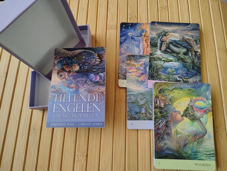 Helende Engelen Orakelkaarten - Josephine Wall, Boeken, Esoterie en Spiritualiteit, Zo goed als nieuw, Spiritualiteit algemeen