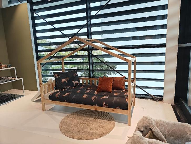 Vipack Dallas Huisbed - Naturel 90 x 200 cm, Kinderen en Baby's, Kinderkamer | Bedden, Zo goed als nieuw, 180 cm of meer, 85 tot 100 cm