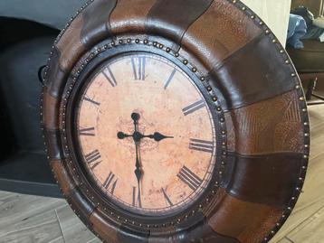 Lederen Wandklok - 90cm - Eyecatcher beschikbaar voor biedingen