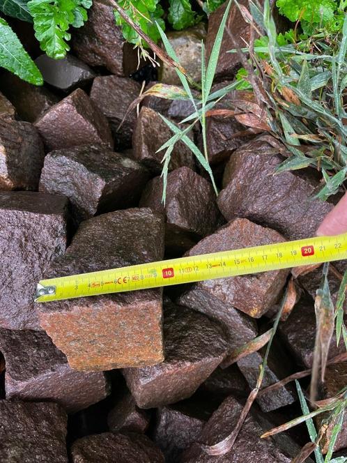 +/- 10m2 Kasseien Portugees graniet kinderkoppen, Tuin en Terras, Grind, Keien en Split, Gebruikt, Kei, Rood, Graniet, Ophalen