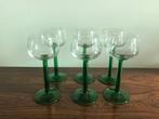 Retro set van  6 wijnglazen groene voet, Verzamelen, Glas en Borrelglaasjes, Ophalen of Verzenden, Zo goed als nieuw, Overige typen