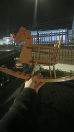 Hobbelpaard Van Hout ( SINT ), Ophalen