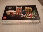 Lego Kerst 10308 Holiday Main Street, Kinderen en Baby's, Ophalen of Verzenden, Nieuw