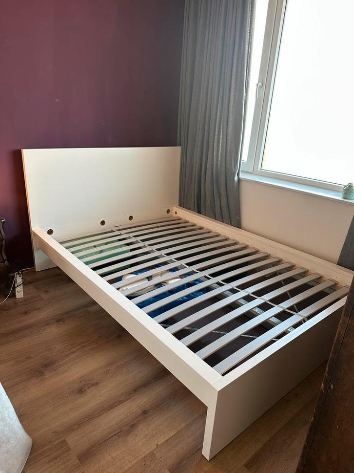 IKEA Malm Bedframe 140x200 + Lattenbodem, Huis en Inrichting, Slaapkamer | Bedden, Gebruikt, Tweepersoons, 140 cm, 200 cm, Hout