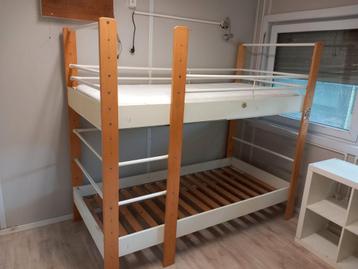 Stapelbed  beschikbaar voor biedingen
